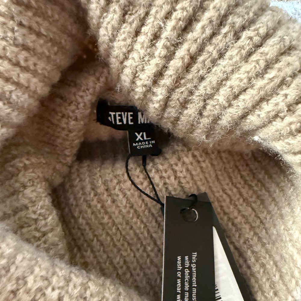 BRAND NEW STEVE MADDEN SWEATER DRESS 💞 - Picture 5 of 7